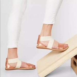 Sorel Ella leather rose gold sandals (gently used)